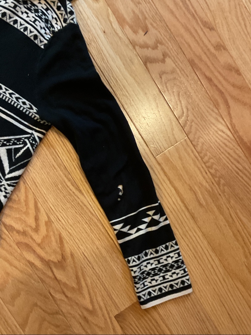 Flying Tomato Black Cream Aztec Women's Sweater Cardigan large distressed elbows - Picture 11 of 13